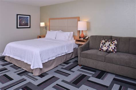 Hampton Inn & Suites Ames Ames, Iowa, US - Reservations.com