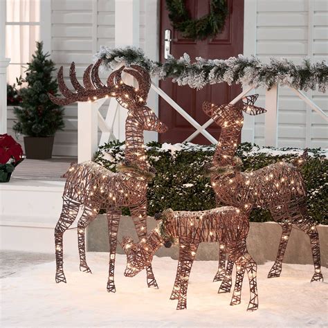 Christmas Reindeer Yard Decorations – HomeDecorish