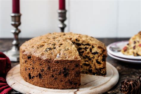 Simple Christmas Cake Recipe | Odlums