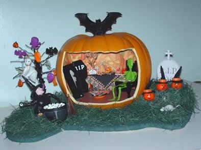 Greenleaf Dollhouse Kits - Halloween Eye Candy