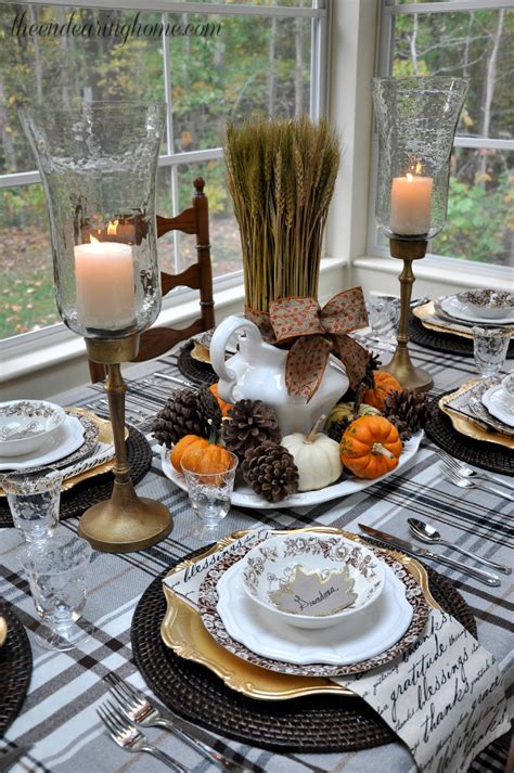 55 Beautiful Thanksgiving Table Decor Ideas - DigsDigs