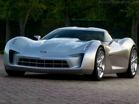 My Dream Sport Car: Chevrolet Corvette Stingray Wallpaper