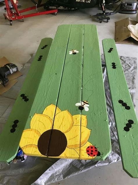 20+ Paint Picnic Table Ideas - DECOOMO