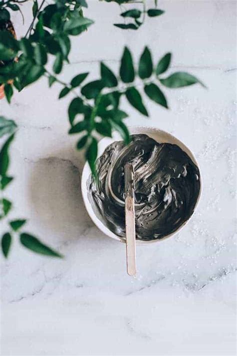 DIY Dead Sea Mud Mask For Softer, Glowing Skin | Hello Glow