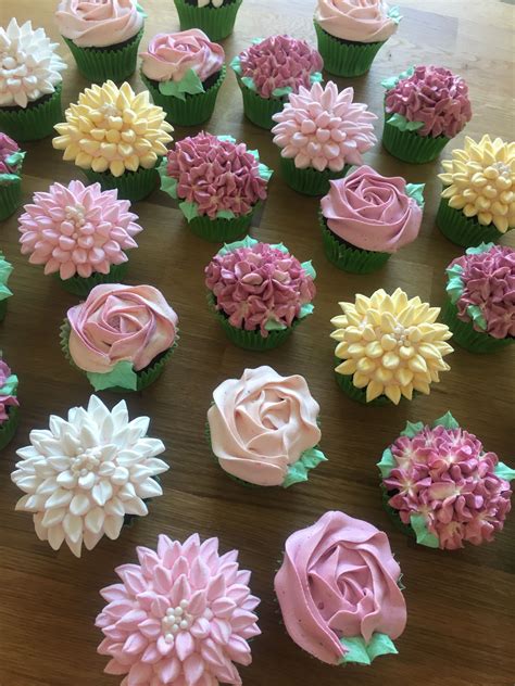 Spring Flower Cupcakes