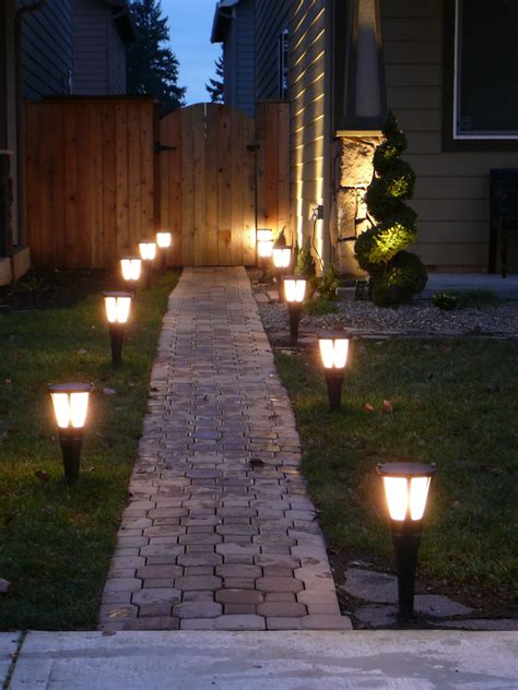 27 Best Backyard Lighting Ideas and Designs for 2017