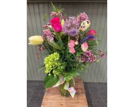 Rochester Florist - Flower Delivery by Genrich's Florist & Greenhouse