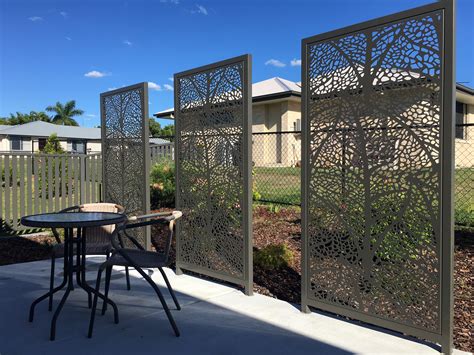 Metal fence privacy screen - sekadom