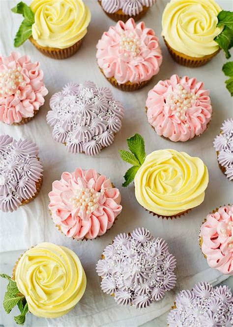 How to Make Flower Cupcakes [Roses, Zinnias, and Hydrangeas]