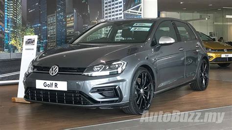 Volkswagen has a really cool new colour for the Golf R - AutoBuzz.my