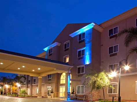 Hawthorne Hotel near LAX | Holiday Inn Express & Suites Los Angeles ...