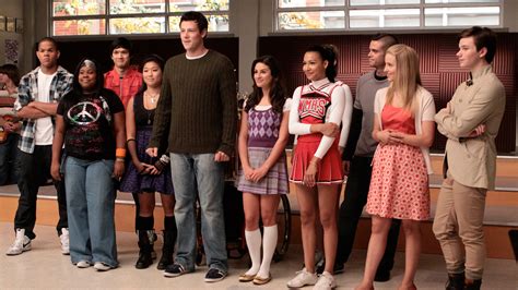 [PHOTOS] 'Glee' Season 6 Cast: Lea Michele, Naya Rivera Then & Now