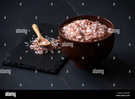 himalayan crystal salt Stock Photo - Alamy