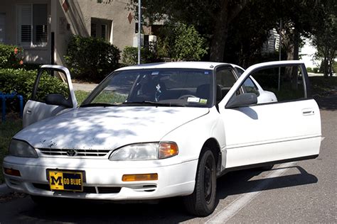 10 Struggles Everyone With a Beater Car Can Relate To