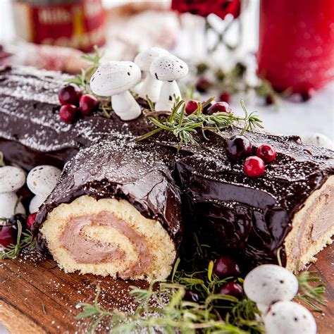 Buche de Noel (Yule Log Cake) Recipe + Tutorial – Sugar Geek Show