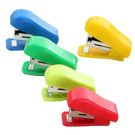 Random Color Mini Small Stapler Useful Mini Stapler Staples Set Cute ...