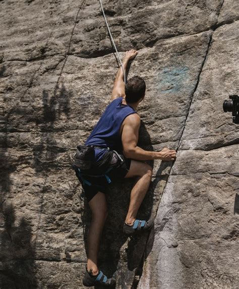 Essential Rock Climbing Techniques for Savvy Mountaineers - Savvy ...