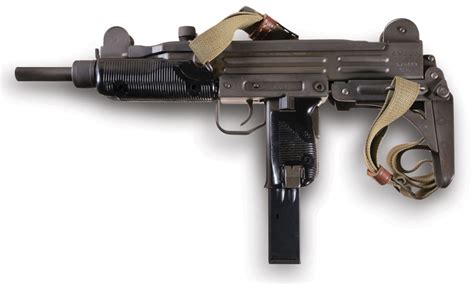 Why is the Uzi Submachine Gun So Beloved By Special Forces?