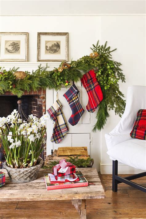 52 Best Christmas Mantel Ideas - Festive Holiday Mantel Decor