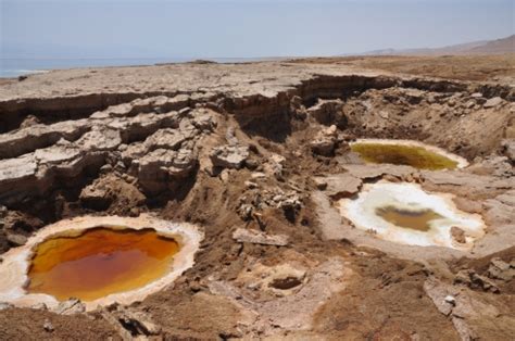 Sinkholes at Dead Sea | Israel Tours