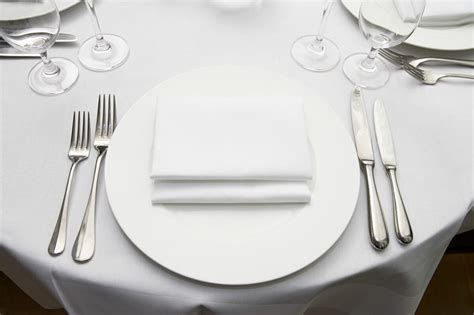 fancy-restaurant-table-setting-15323 - SHANEA SAVOURS :: TOR//MIA ...