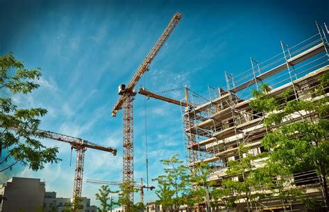 5 Ways That Using A Crane Can Make Your Construction Project Easier ...