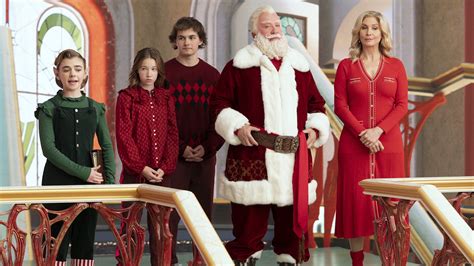 Tim Allen suits up for 'The Santa Clauses;' cast reveals behind the ...