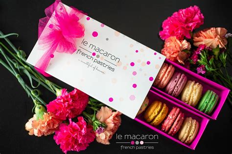 Gift Box 12 | Le Macaron French Pastries - Authentic French Macarons ...