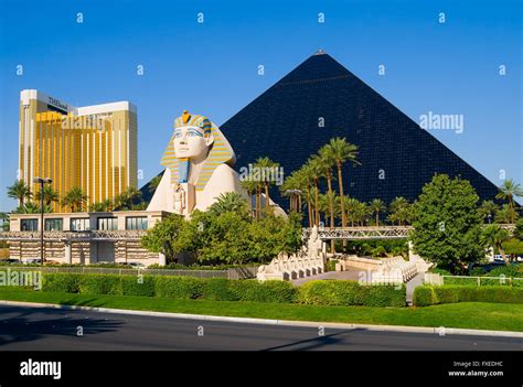 Luxor hotel las vegas sphinx hi-res stock photography and images - Alamy