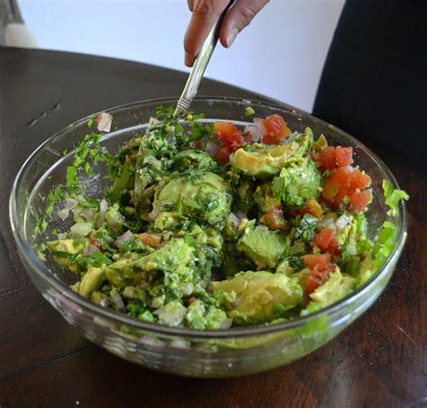 Homemade Chips & Guacamole : Martin Family Style