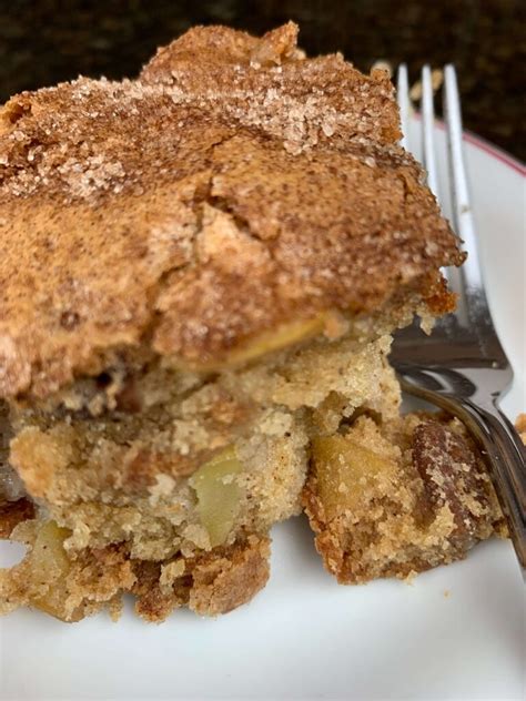 The Family's Best Raw Apple Cake Recipe