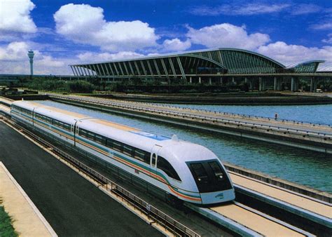 The Best Photos of the Shanghai Maglev