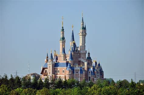 Shanghai Disneyland Park - Wikipedia