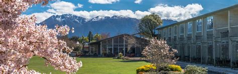 Distinction Te Anau Hotel & Villas, Lake Te Anau & Milford Sound Hotels ...