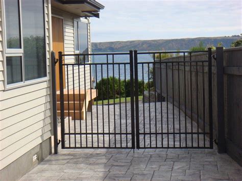 Automatic Gate: Driveway Security Gates