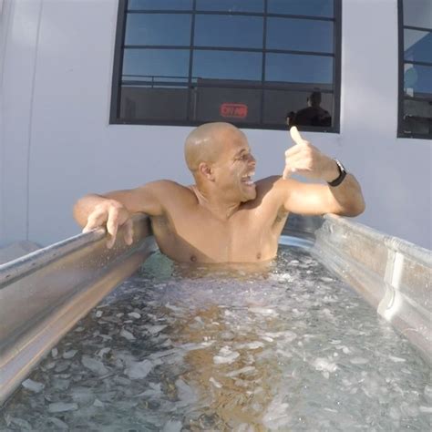 5 Ice Bath Benefits For Recovery | FightCamp