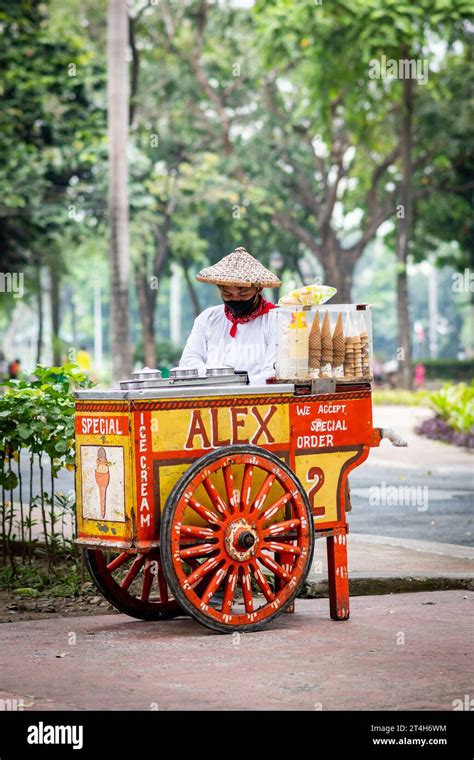 Ice cream cart philippines hi-res stock photography and images - Alamy