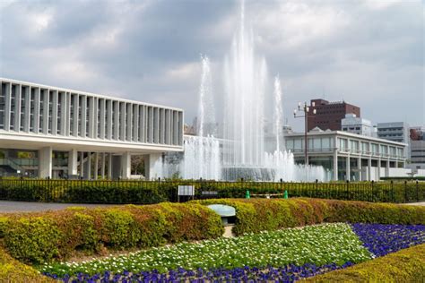 Hiroshima Peace Memorial Park - Tourist in Japan