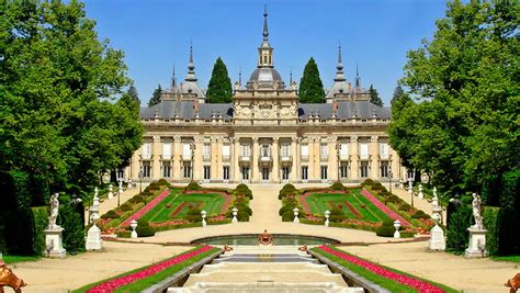 6 Stunning Spanish Palaces | Just Explore