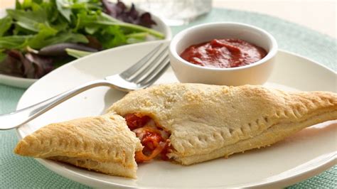 Crescent Pizza Triangles Recipe - Pillsbury.com