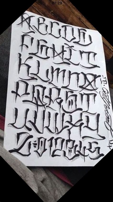 Calligraphy Chicano Graffiti Font | Lifeintish