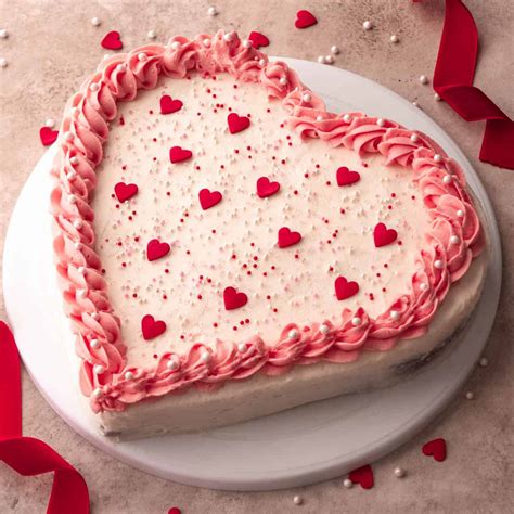 Top 999+ heart shape cake images – Amazing Collection heart shape cake ...