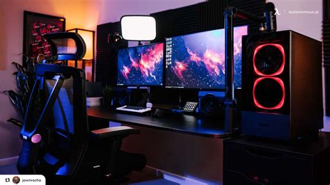 Dual Monitor Computer Desks