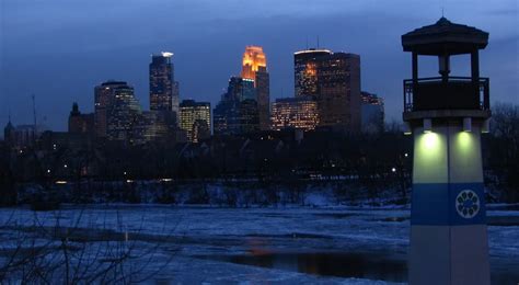 Minneapolis - Winter photos | SkyscraperCity Forum