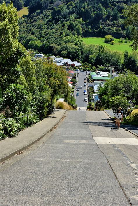 Baldwin Street in Dunedin, New Zealand - Encircle Photos