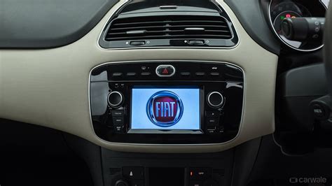 Fiat Linea Images, Interior & Exterior Photo Gallery - CarWale