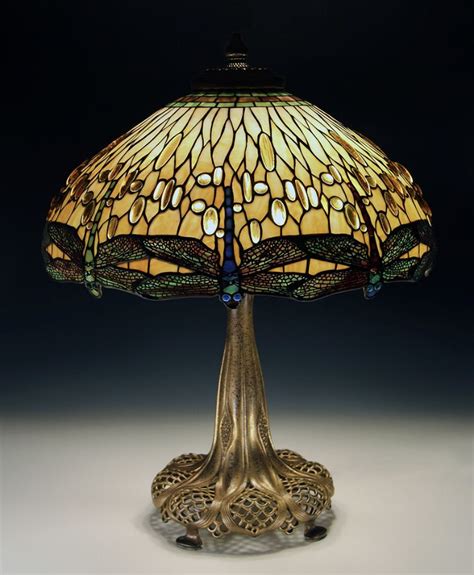 Tiffany Dragonfly Table Lamp