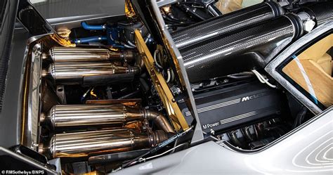 McLaren F1 Engine Bay