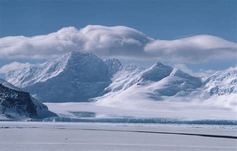 Antarctica mountains 3