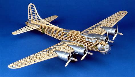 Guillow B-17G Flying Fortress Wooden Aircraft Kit G2002| Hobbies